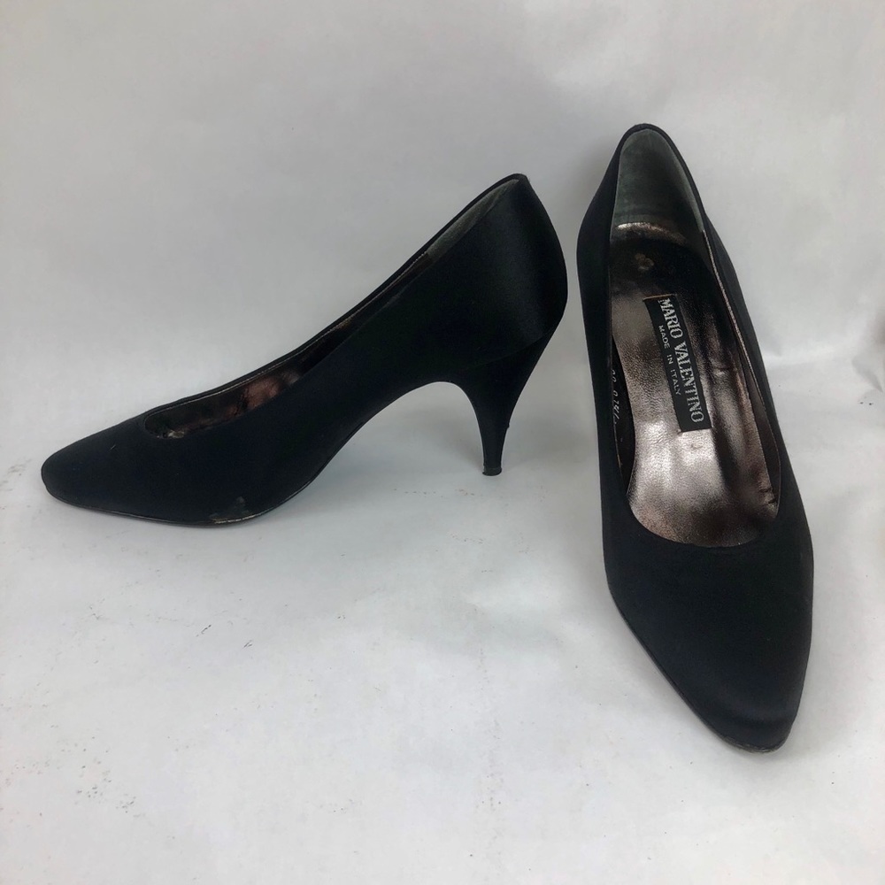 Mario Valentino black pumps